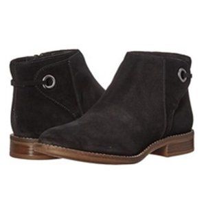 Clarks Camzin Bow Size 12